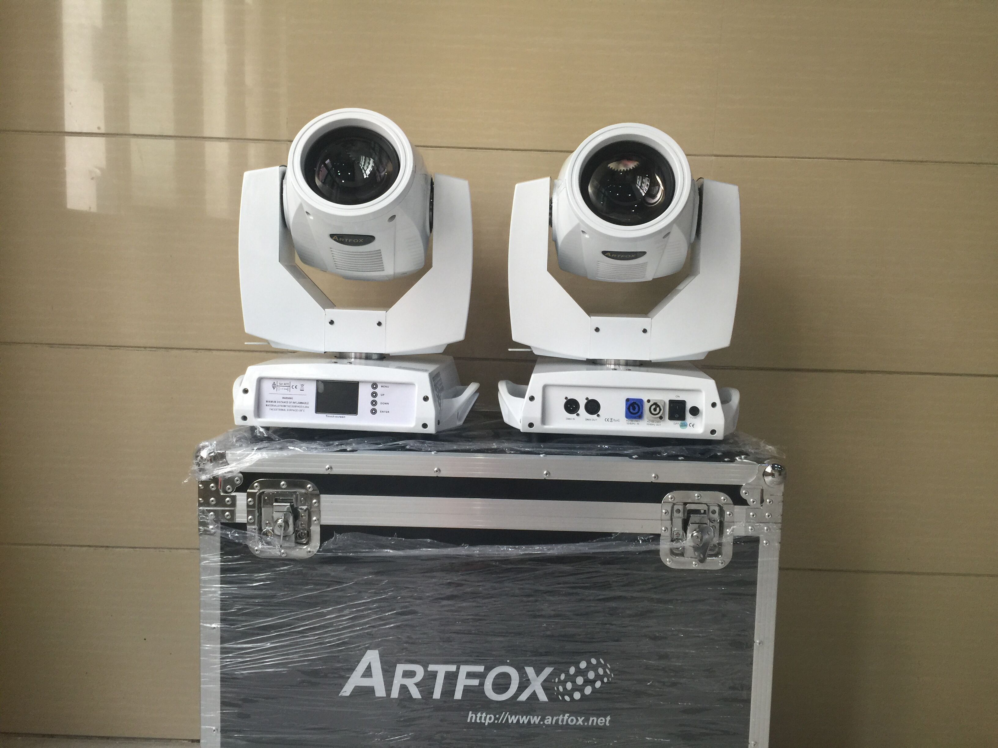 Moving Head Light:Two Prisms, 3D effect, Touch screen